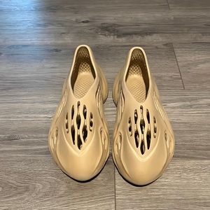 AUTHENTIC YZY FOAM RUNNERS